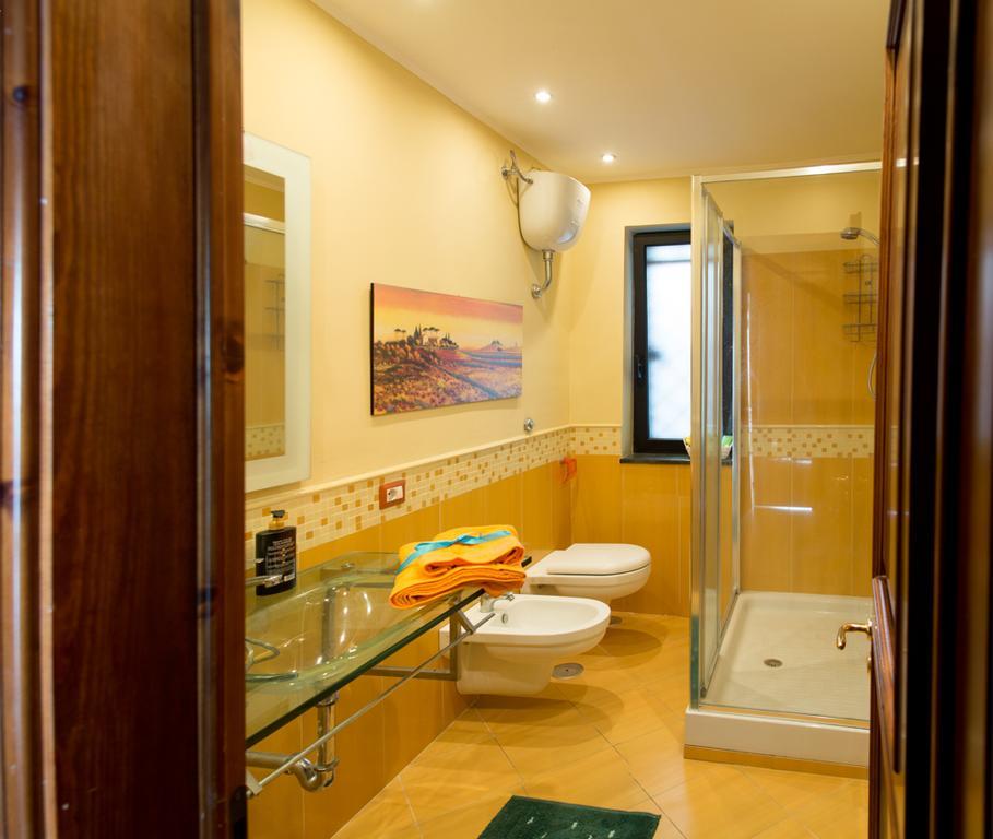 Garden On The Sea Bed & Breakfast Vico Equense Room photo